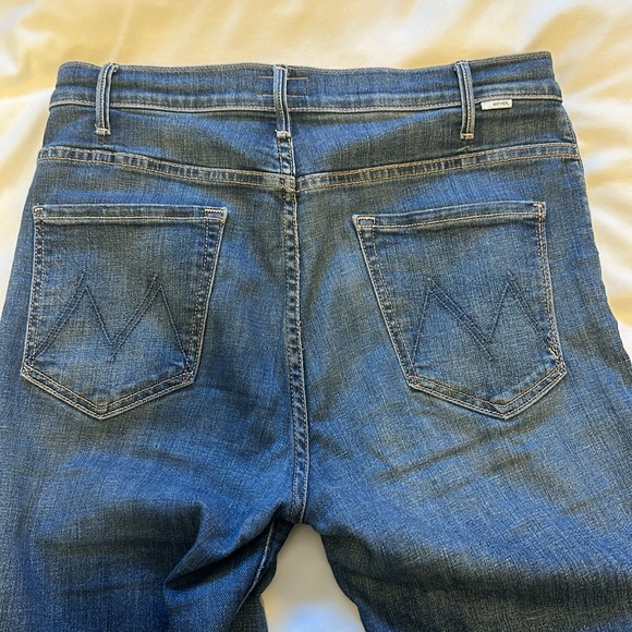 MOTHER Denim - Mother “The Hustler” ankle fray sz 30